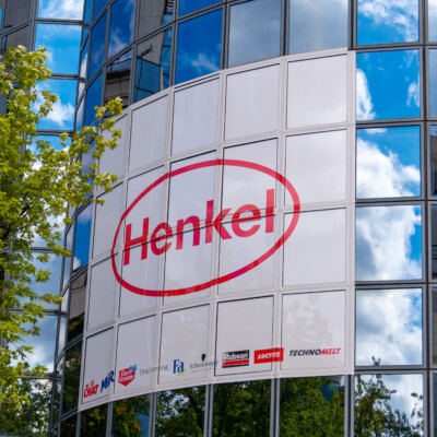 La boutique en ligne Abovo élargit son assortiment avec les produits industriels Henkel